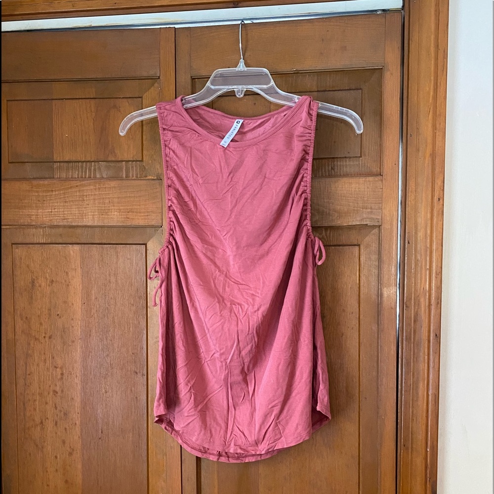 Fabletics Active Top Medium